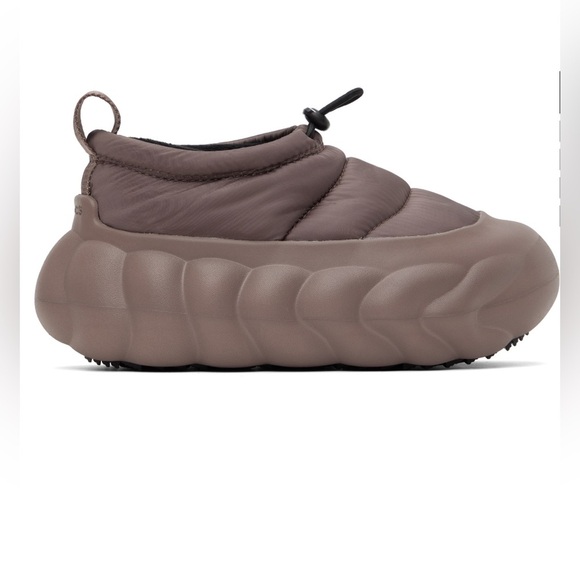 Crocs Quilted Satin Platform Loafers  – Women’s 8 / Men’s 6 – Brand New with Tag - Picture 4 of 16